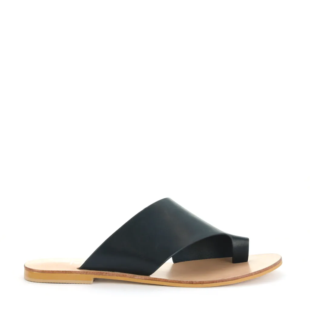 TOORAK SLIDE SANDALS