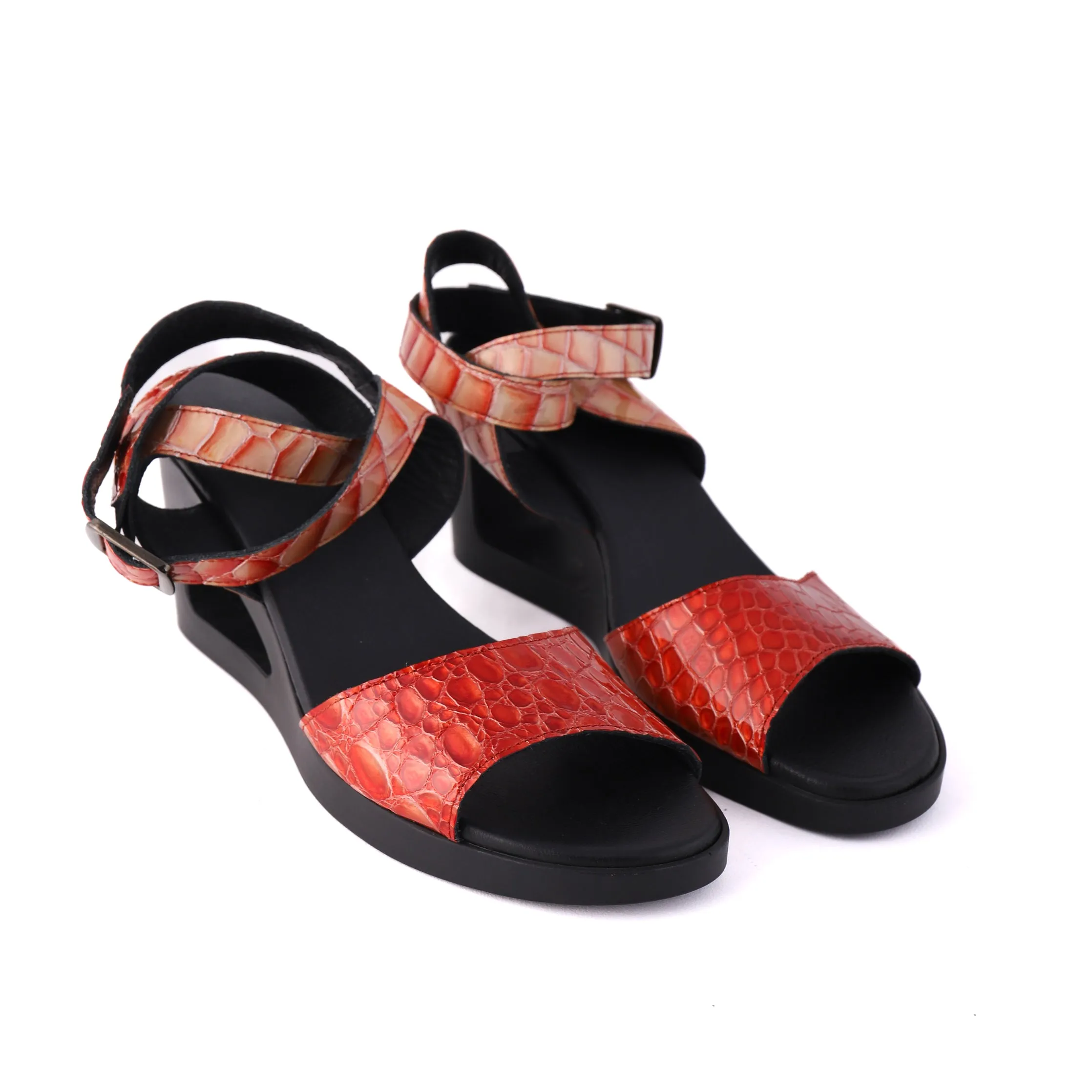 VAHYA Red Patent Snake