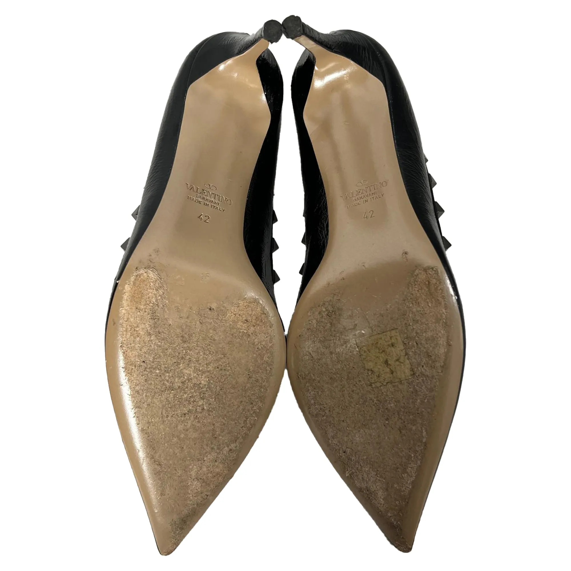 Valentino Garavani Rockstud Pointed Pumps in Black Leather