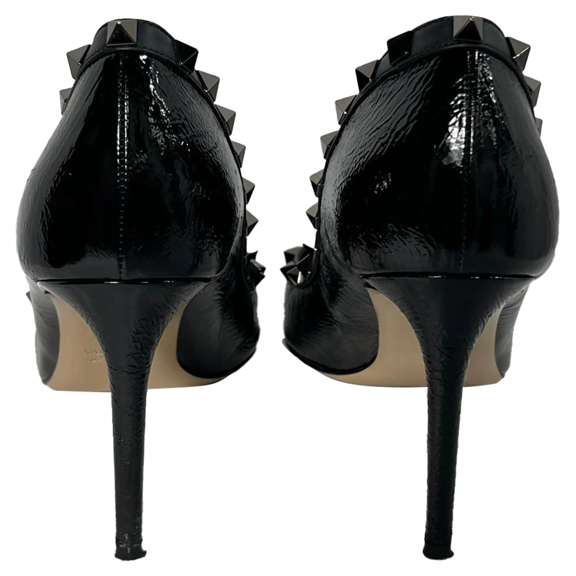 Valentino Garavani Rockstud Pointed Pumps in Black Leather