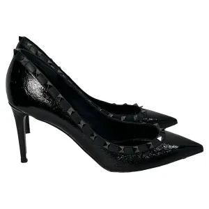 Valentino Garavani Rockstud Pointed Pumps in Black Leather