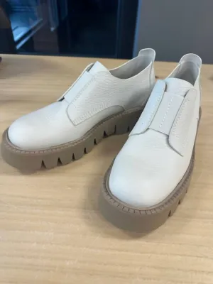 Women Silvia Shoes In Basmati Cervo