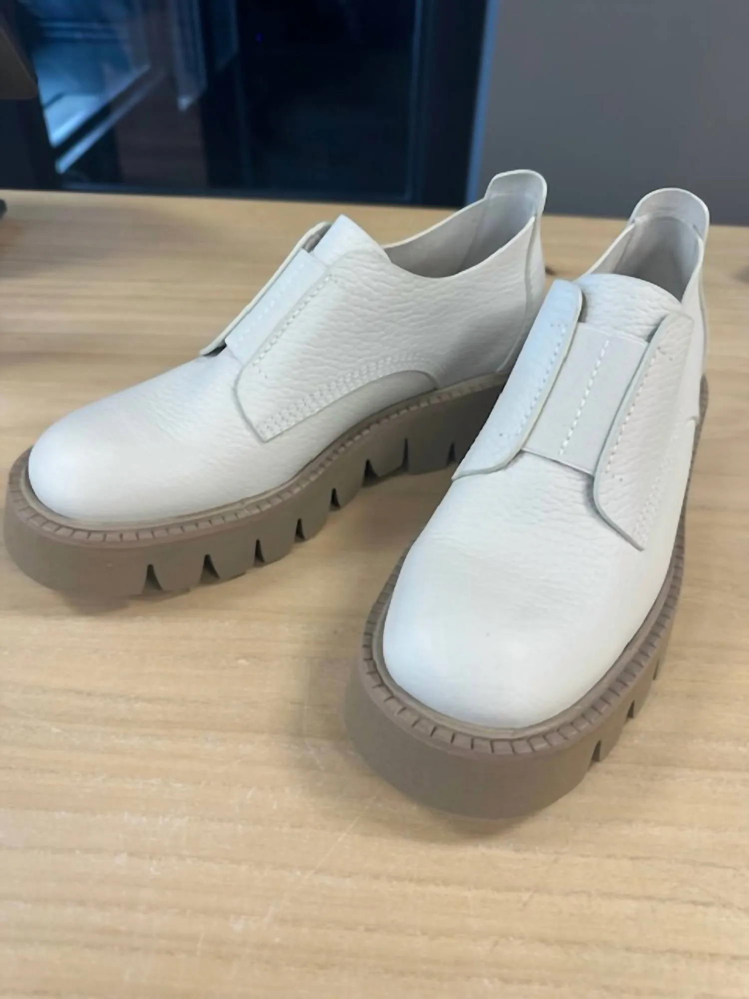 Women Silvia Shoes In Basmati Cervo
