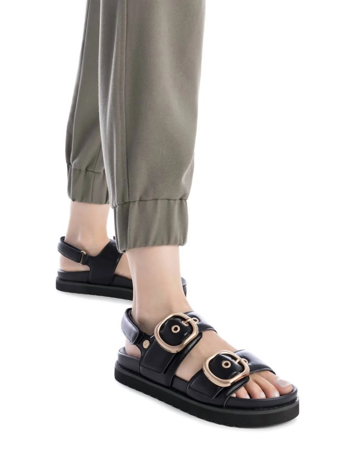 Women's Buckle Sandals In Black