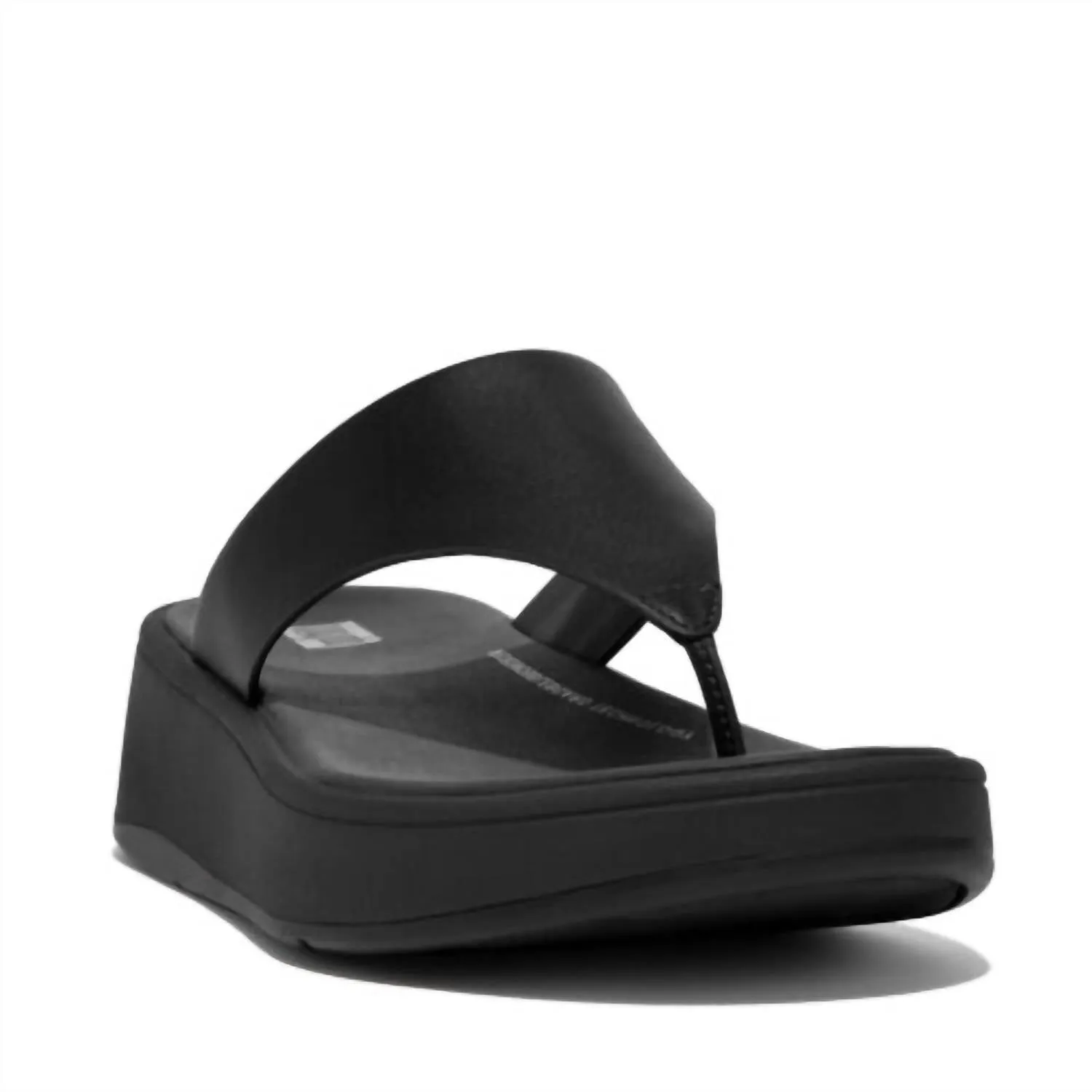 Women's F-Mode Platform Toe Post Leather Sandal In All Black