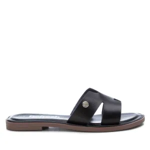 Women's Flat Sandals In Black