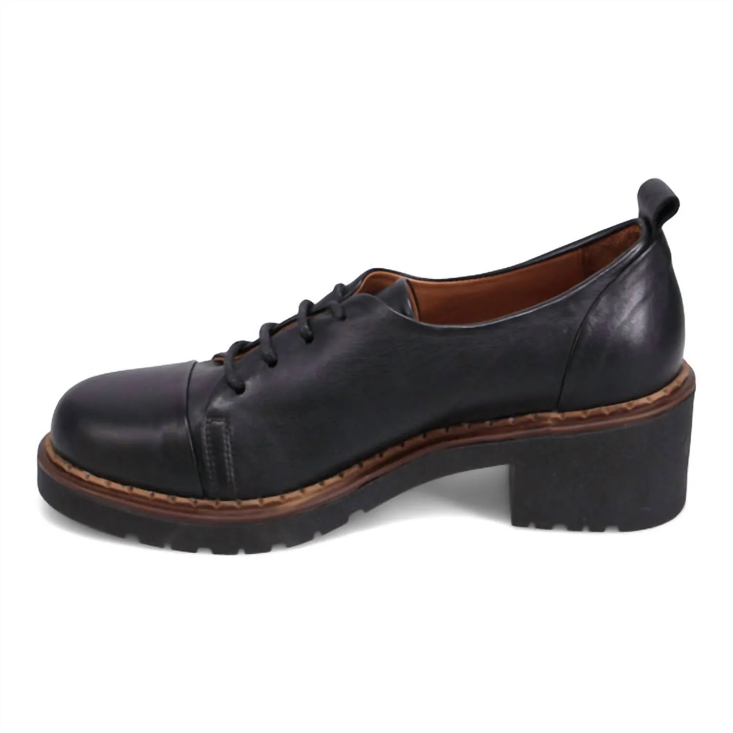 Women's Nicole Loafer In Black