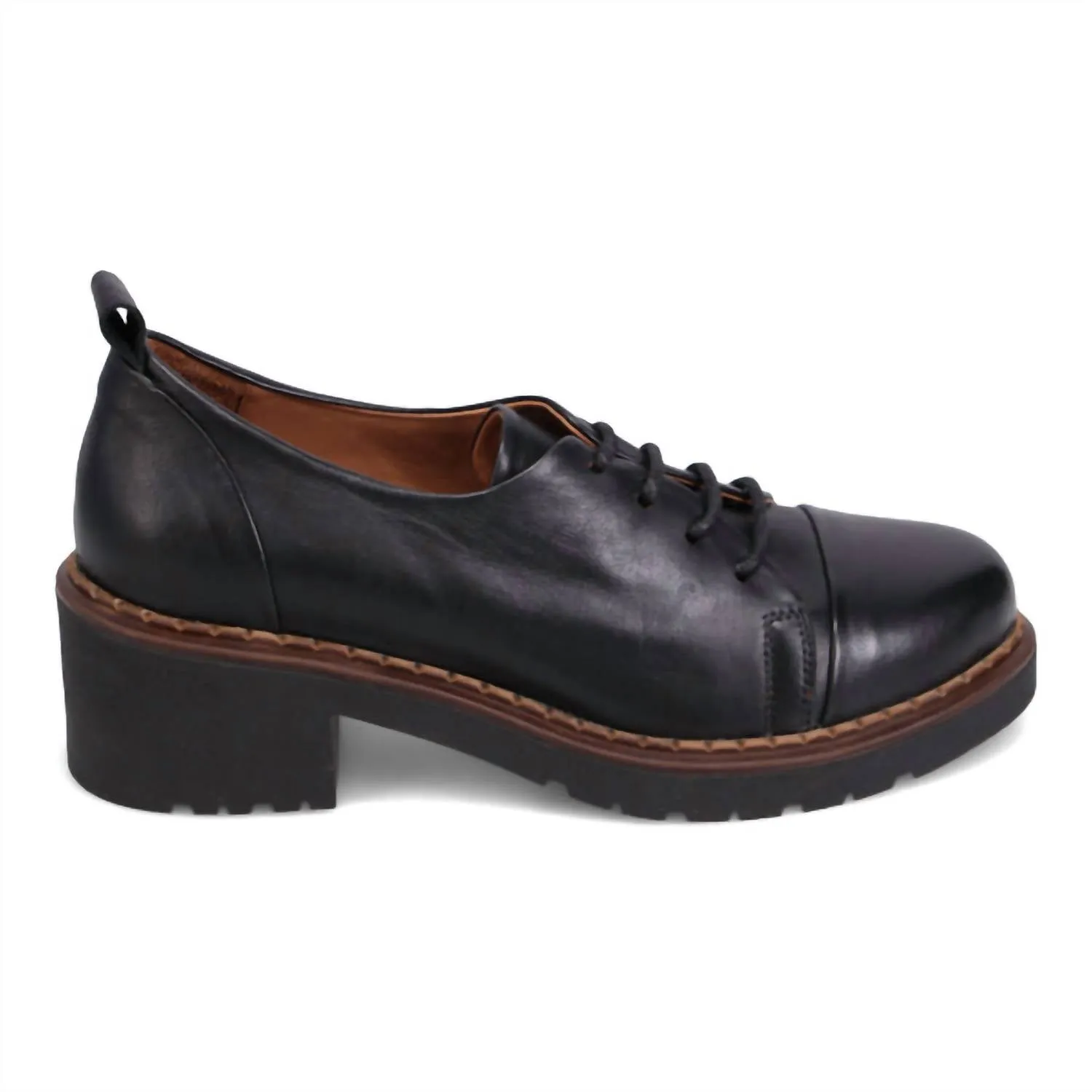 Women's Nicole Loafer In Black