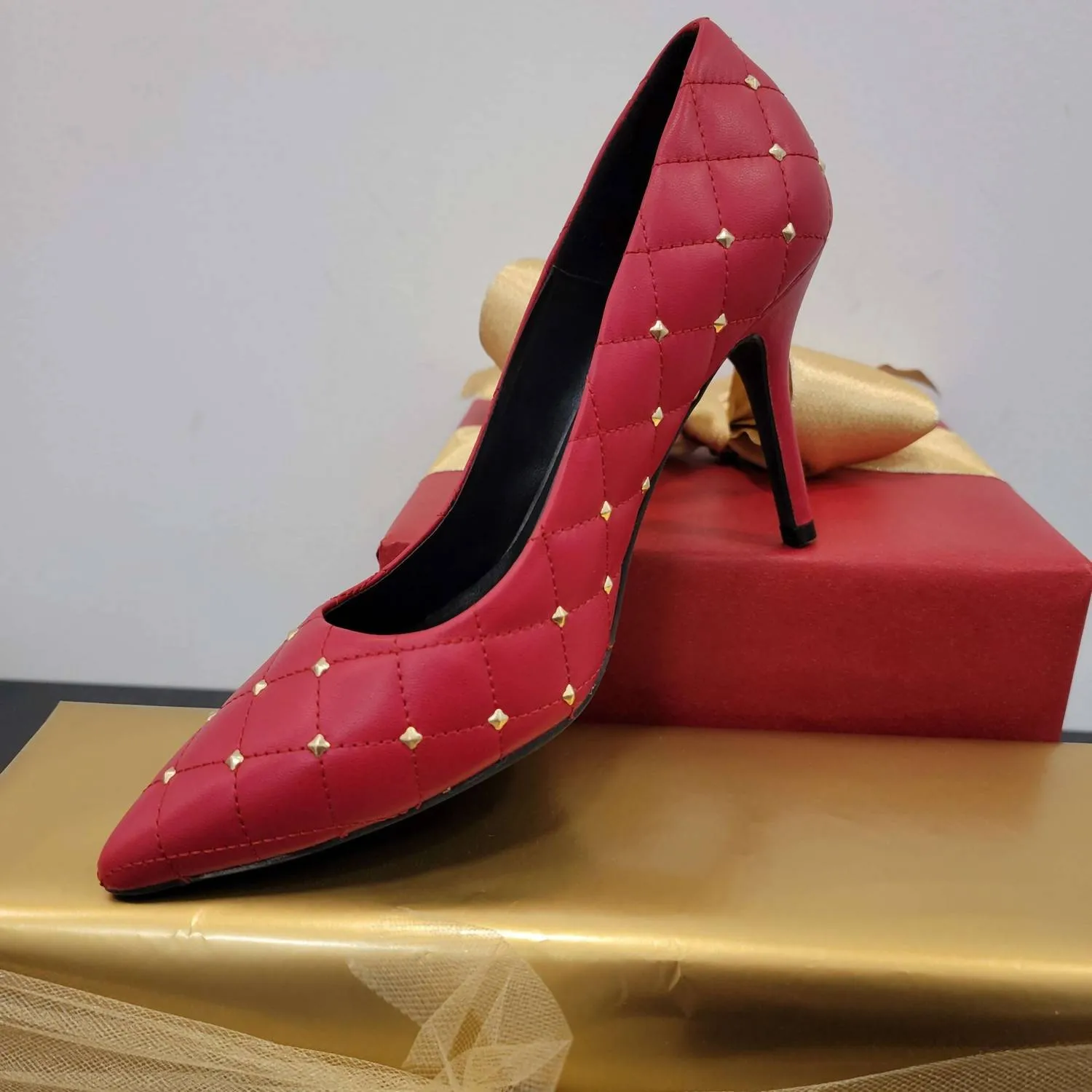 Women's Piuma Sandals In Piuma Rojo
