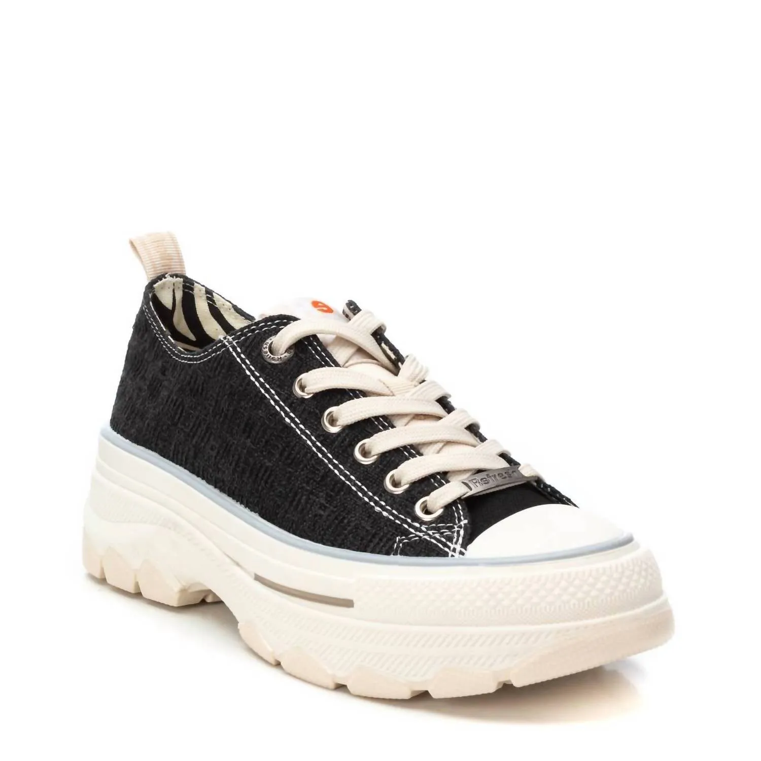 Women's Refresh Lug Outsole Sneakers In Black