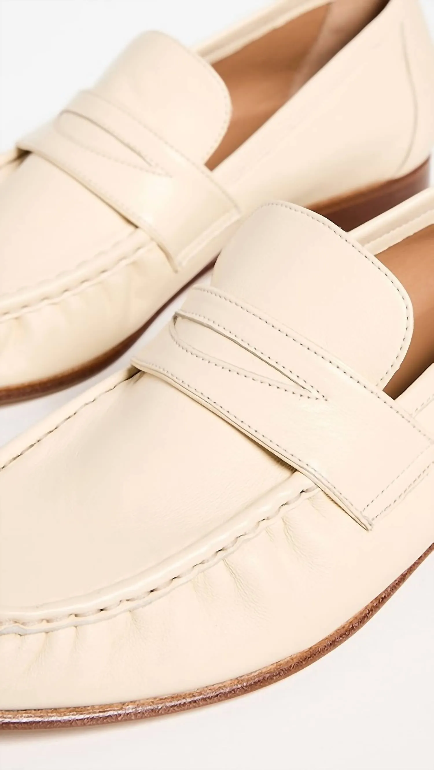 Women's Rouched Loafer In Jasmin