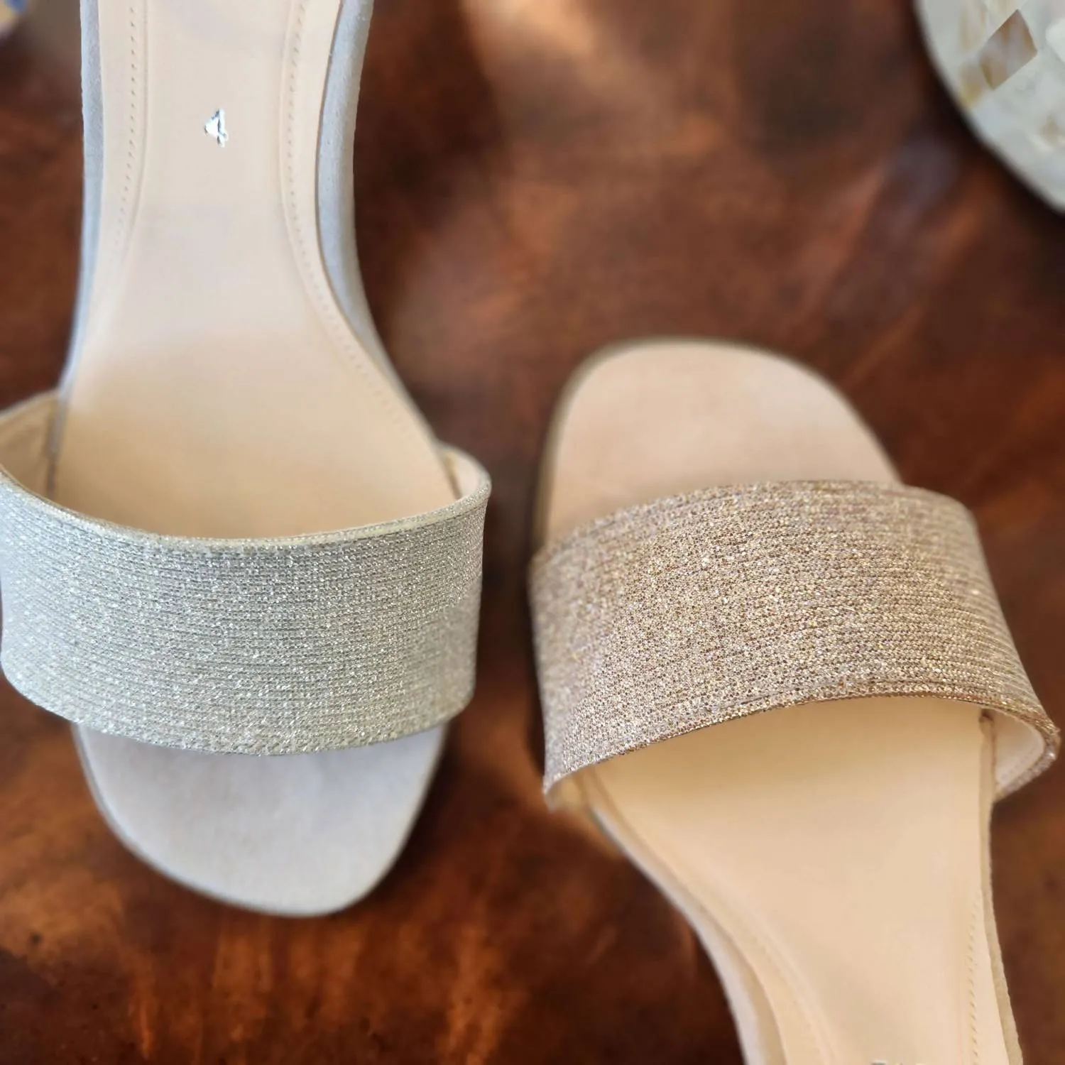 Women's Strappy Heeled Sandal In Silver Metallic