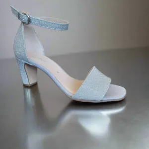 Women's Strappy Heeled Sandal In Silver Metallic