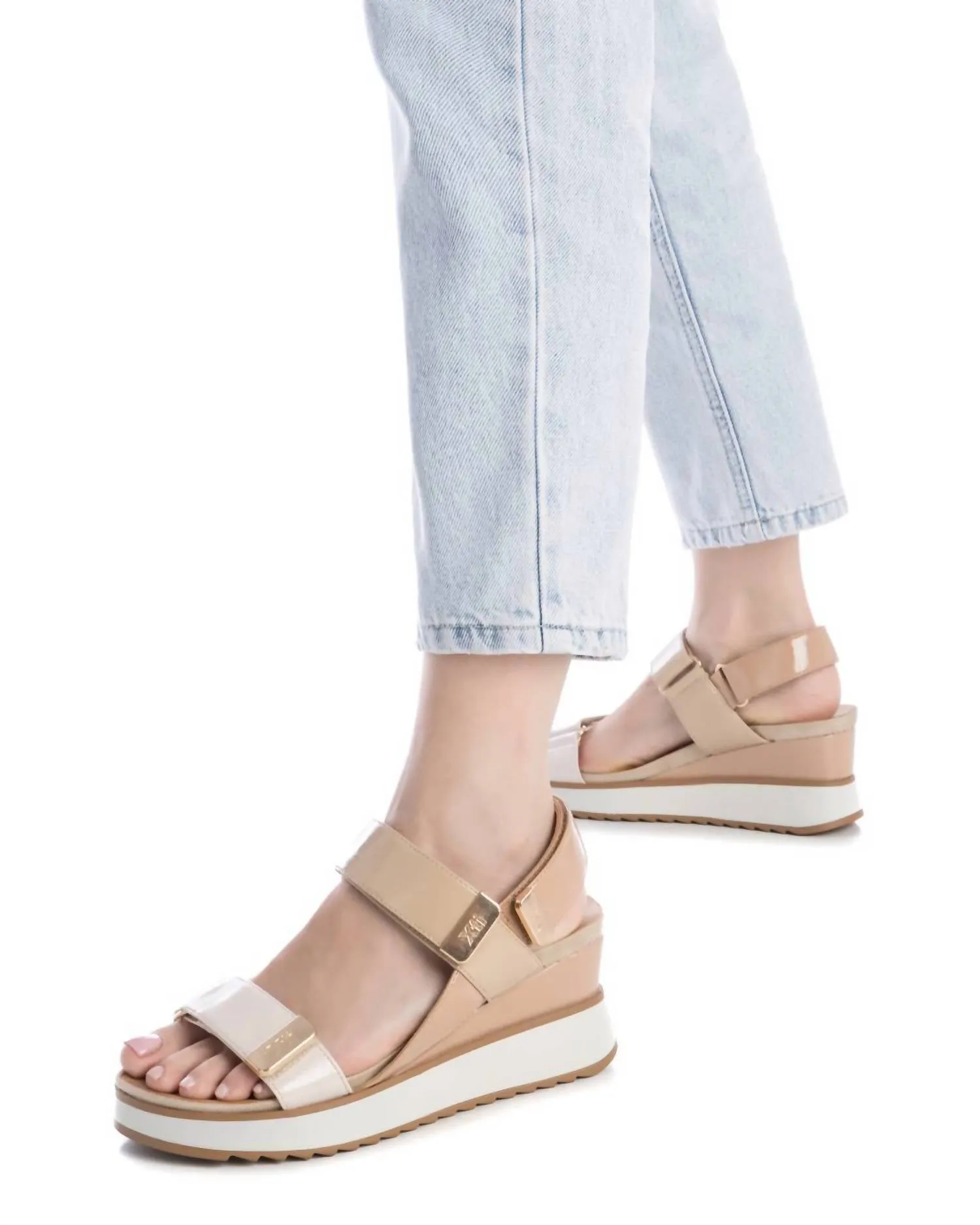Women's Wedge Sandals In Beige