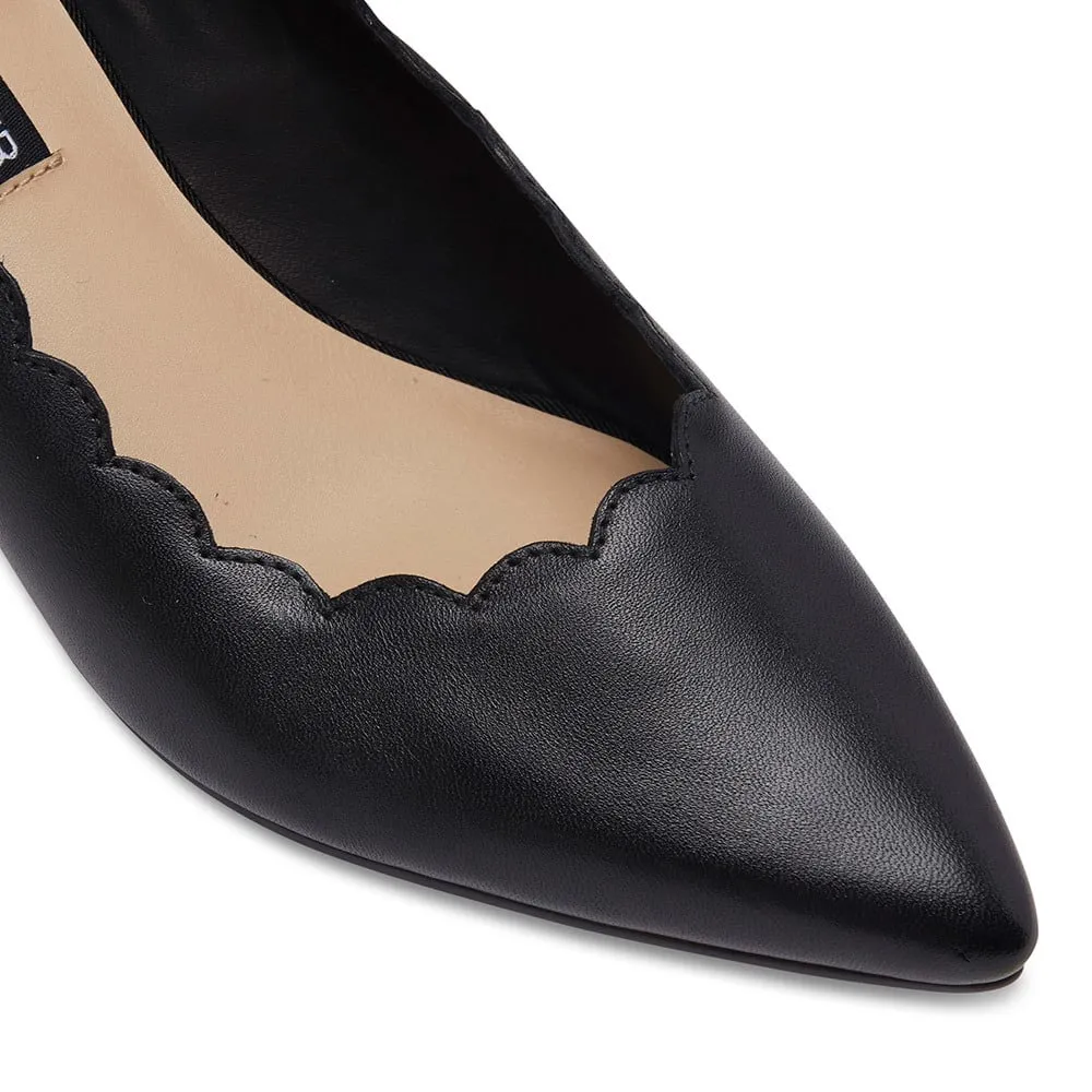 Zanna Heel in Black Leather