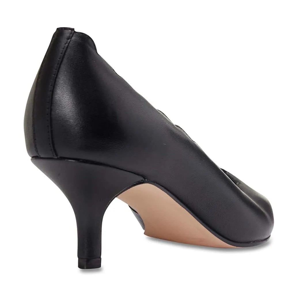 Zanna Heel in Black Leather